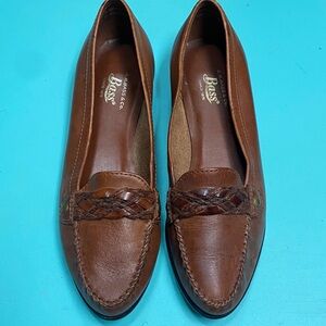 Bass Women's Brown Leather 8M Loafers